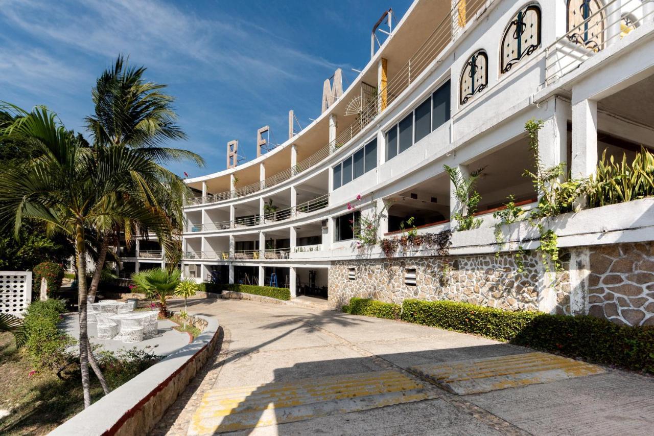 Oyo Hotel Belmar,Caleta, Acapulco Exterior photo